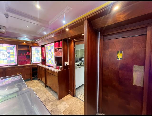 170M² BUSINESS TO LET IN GREEN POINT